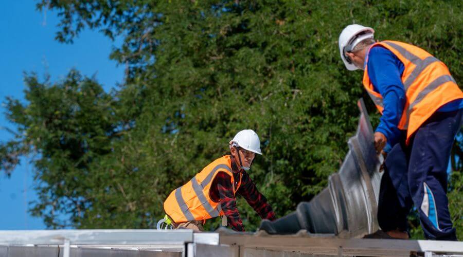 Expert top industrial roofings services in Neenah, WI